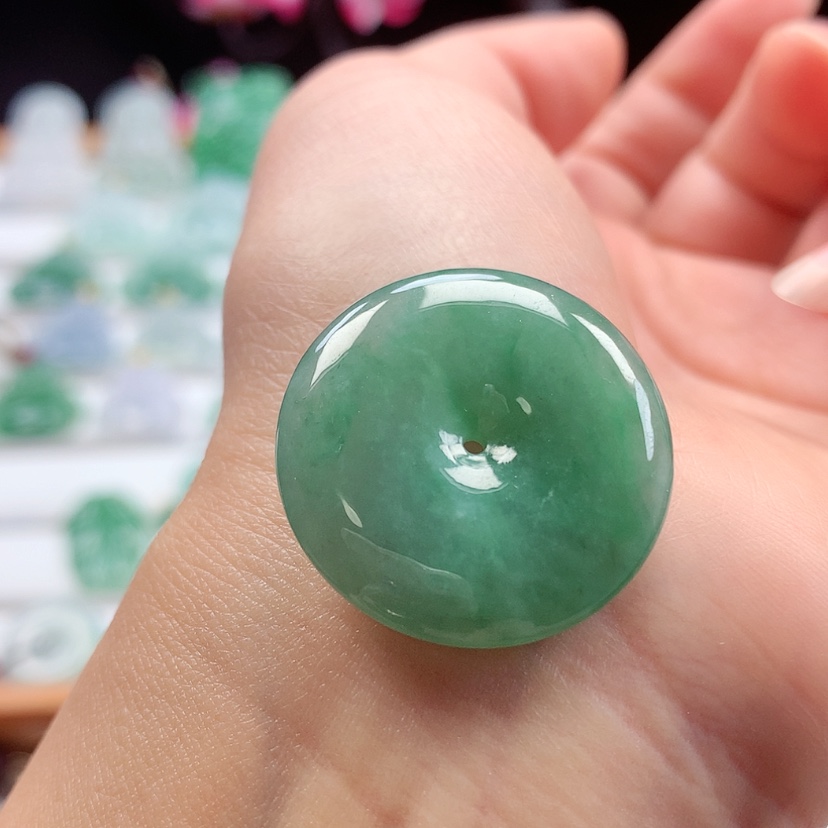【闪购商品】翡翠吊坠(不含链)未镶嵌