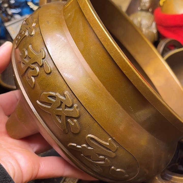 精美铜器批发档口