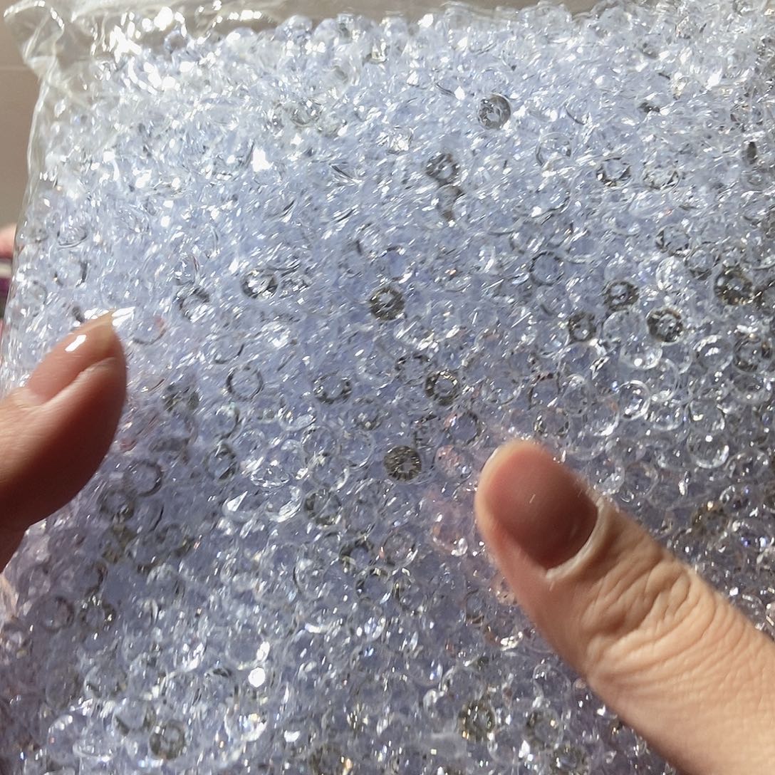 塑料闪钻一包单买不发货，随单发货