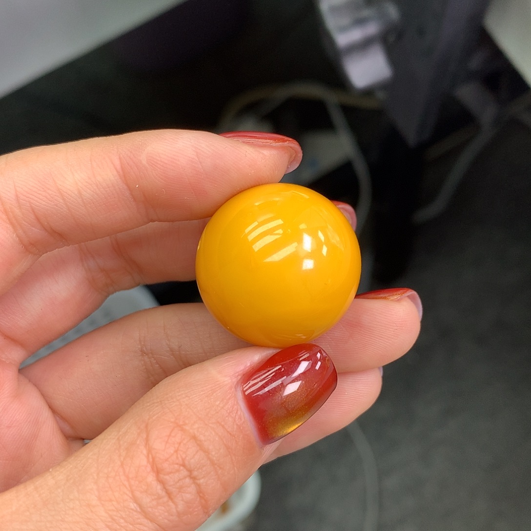 琥珀未镶嵌珠宝奇石25mm