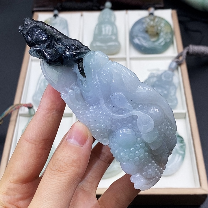 颈饰未镶嵌翡翠每****天缅甸翡翠a货
