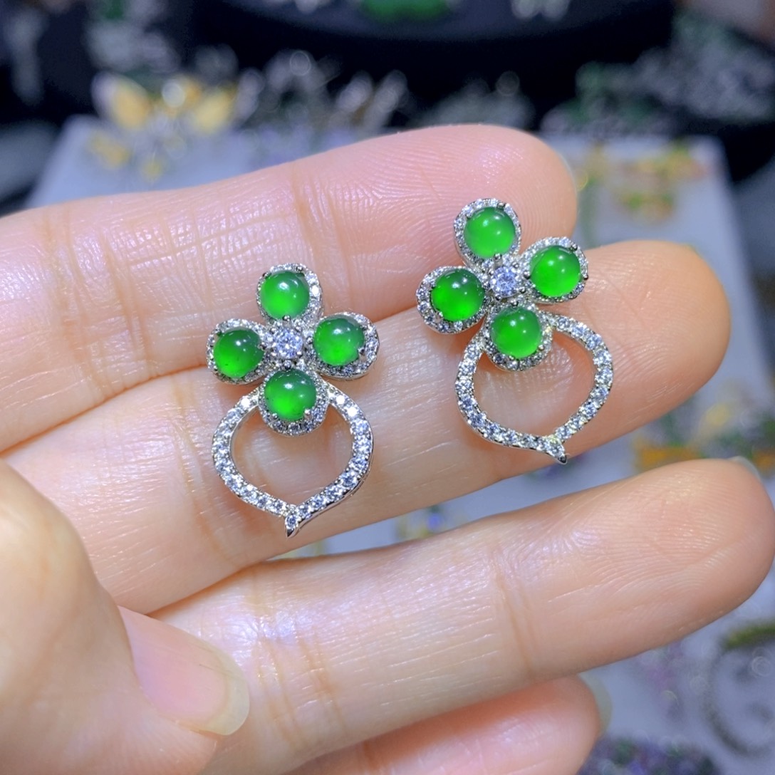 翡翠颈饰银S925镶嵌天然翡翠