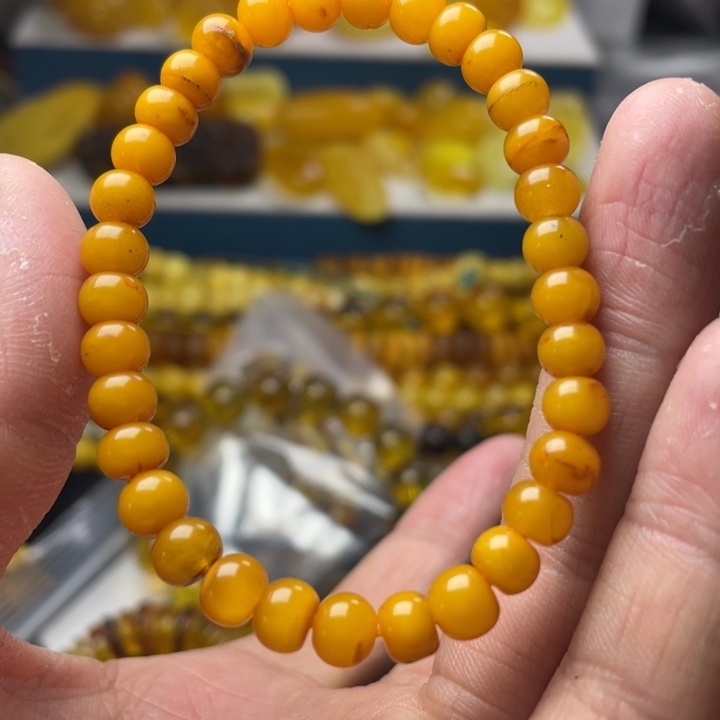 未镶嵌琥珀珠宝奇石