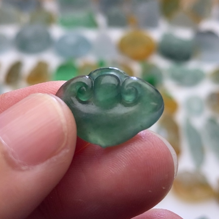 定制翡翠未镶嵌翡翠蓝水如意