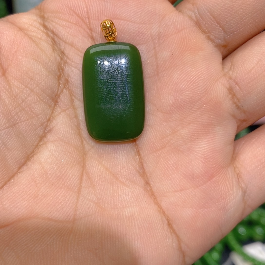 和田玉（碧玉）未镶嵌颈饰?*