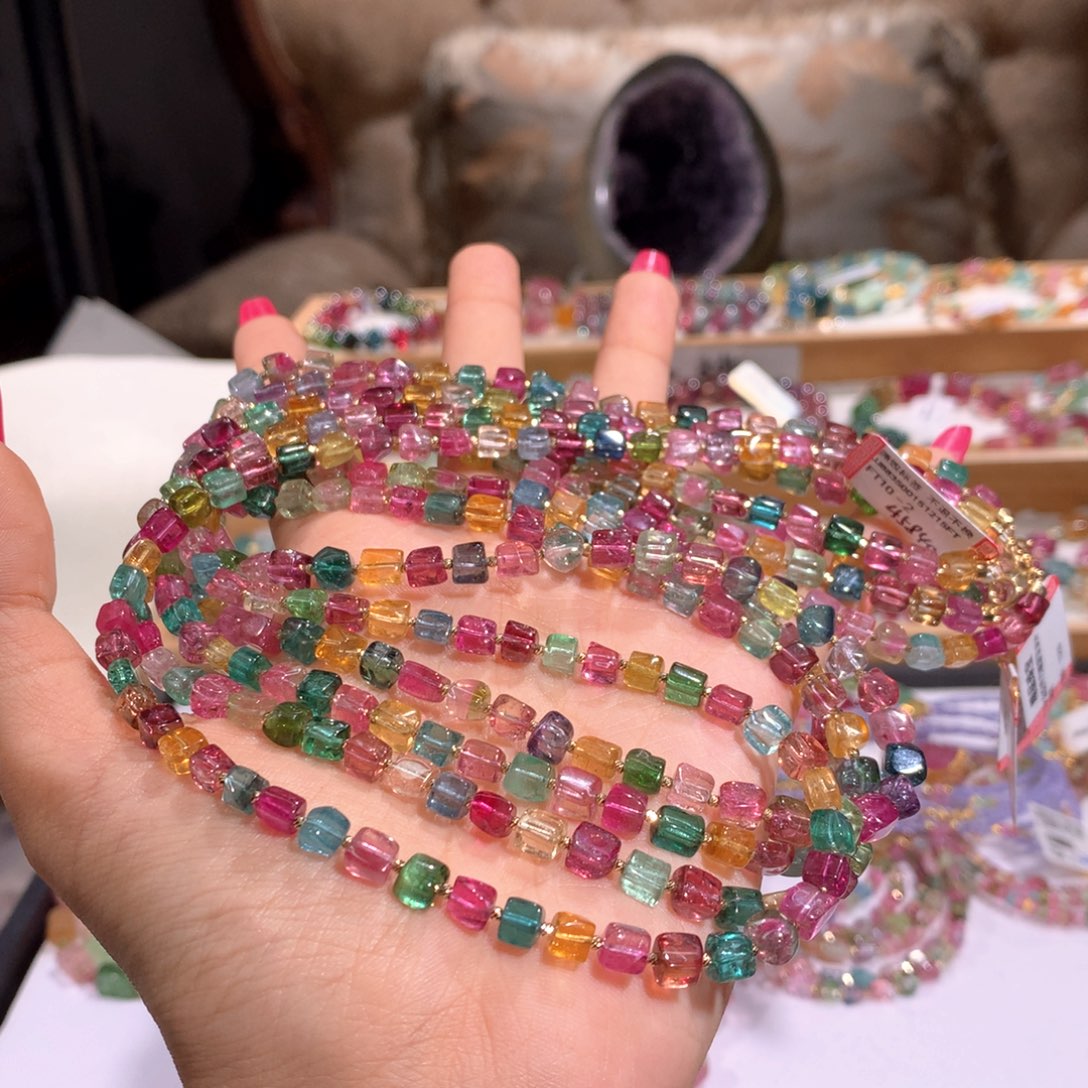 未镶嵌多样性发货其一碧玺