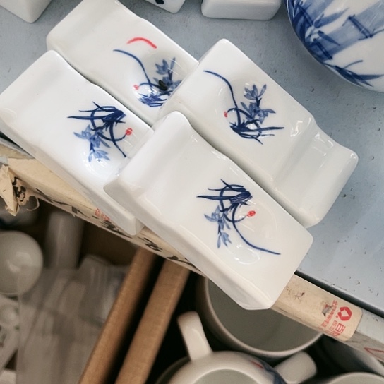 盘陶瓷陶瓷陶瓷四个