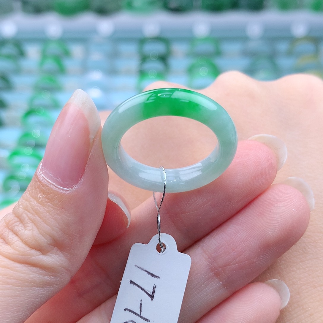 翡翠戒指未镶嵌缅甸翡翠A货