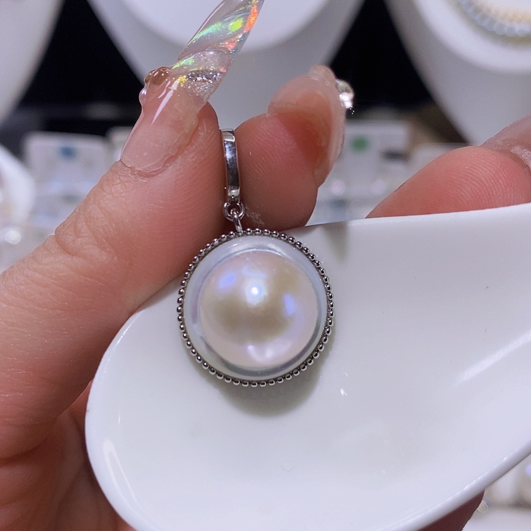 淡水珍珠颈饰合金