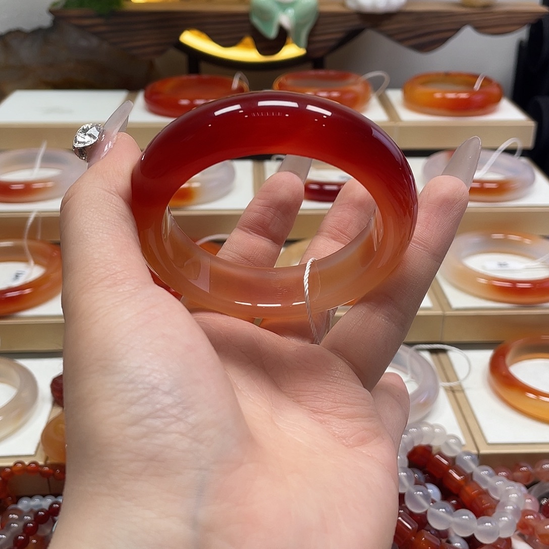 玛瑙/玉髓未镶嵌手镯