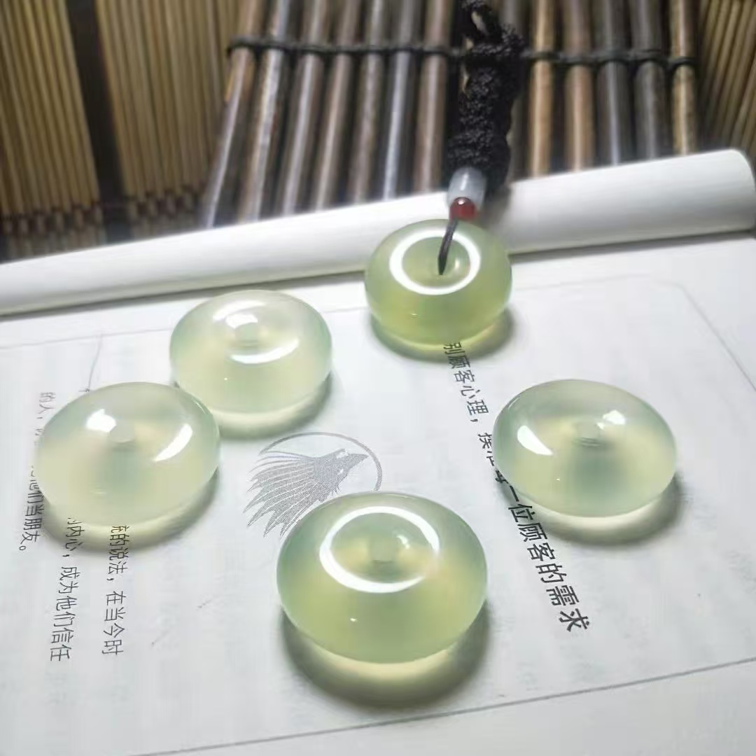 【鲍总福利】纯天然玉石未镶嵌多样性发其一平安扣  211