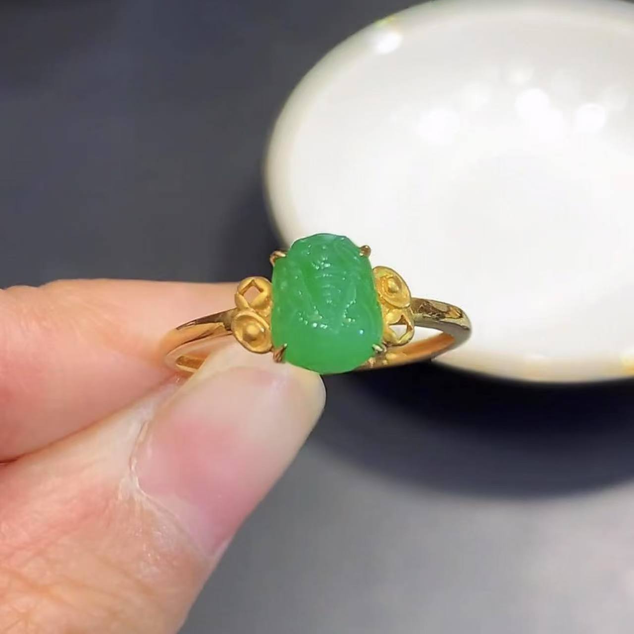 18k金镶 天然缅甸A货翡翠戒指   L 多样性发其一