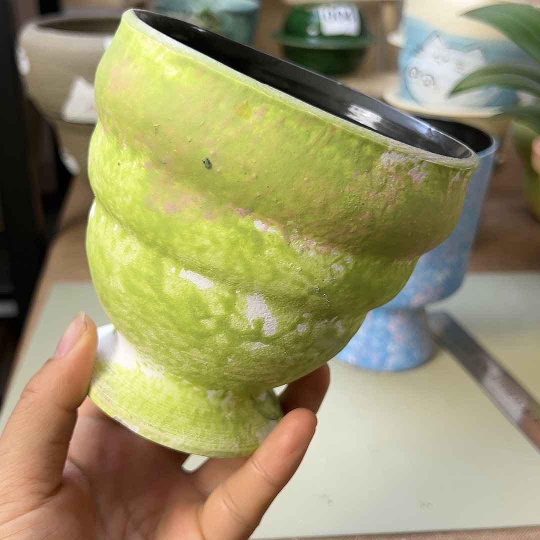 118景德镇陶瓷口11高11瑕疵