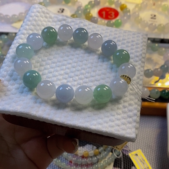 定制翡翠未镶嵌翡翠.