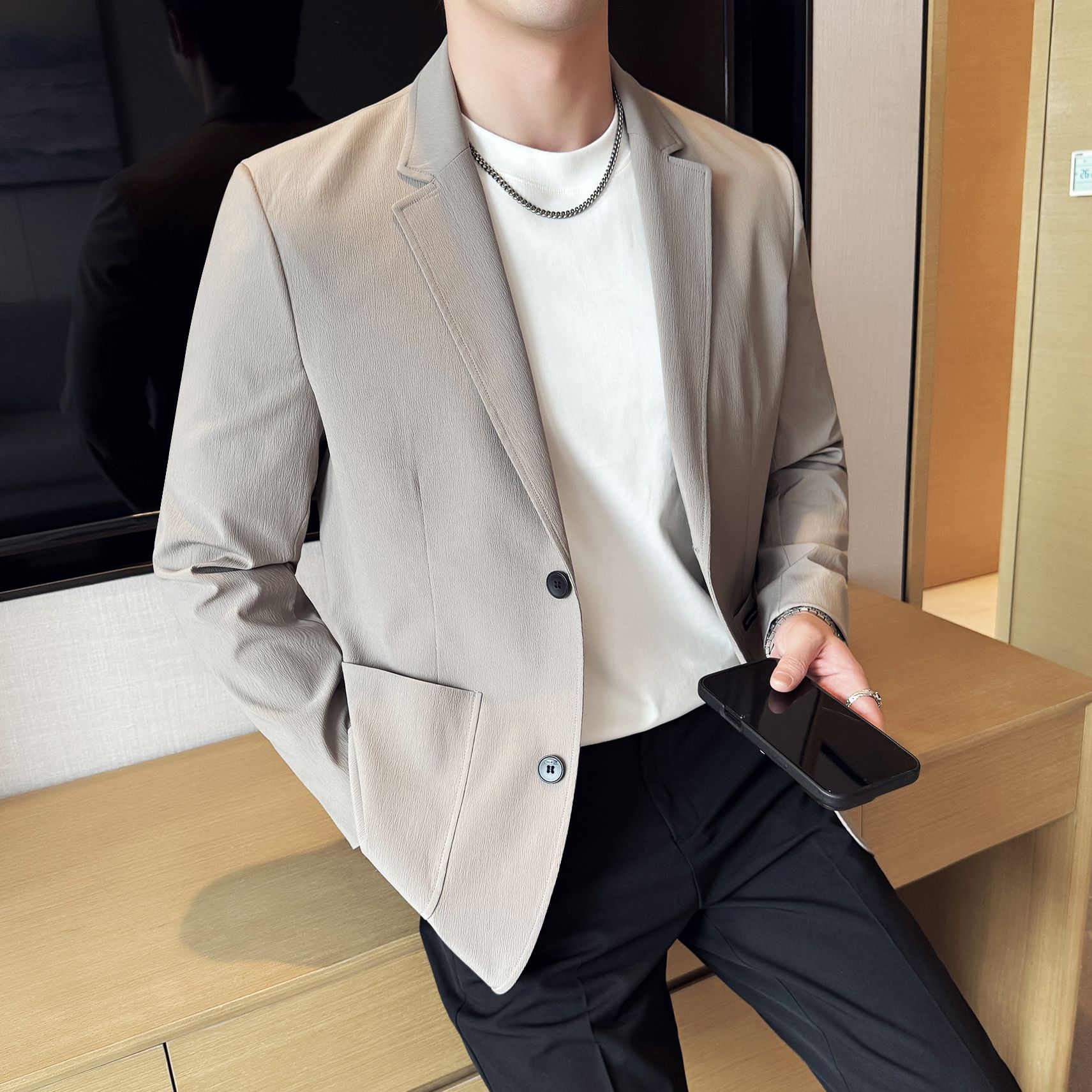 春秋季男士西服韩版修身透气外套男潮流休闲商务单件男小西装薄款