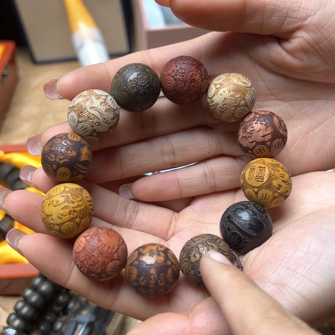 滴血莲花菩提吊坠