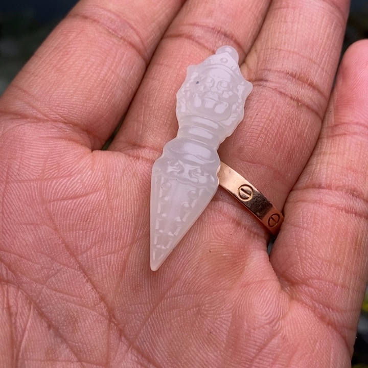 蛇纹石玉颈饰合金194