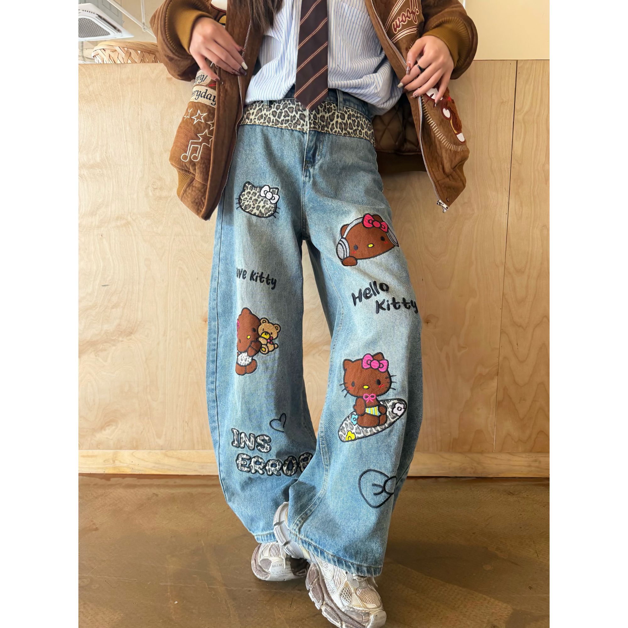 V77【复古豹纹KT拼接裤】重工刺绣设计牛仔男女同款