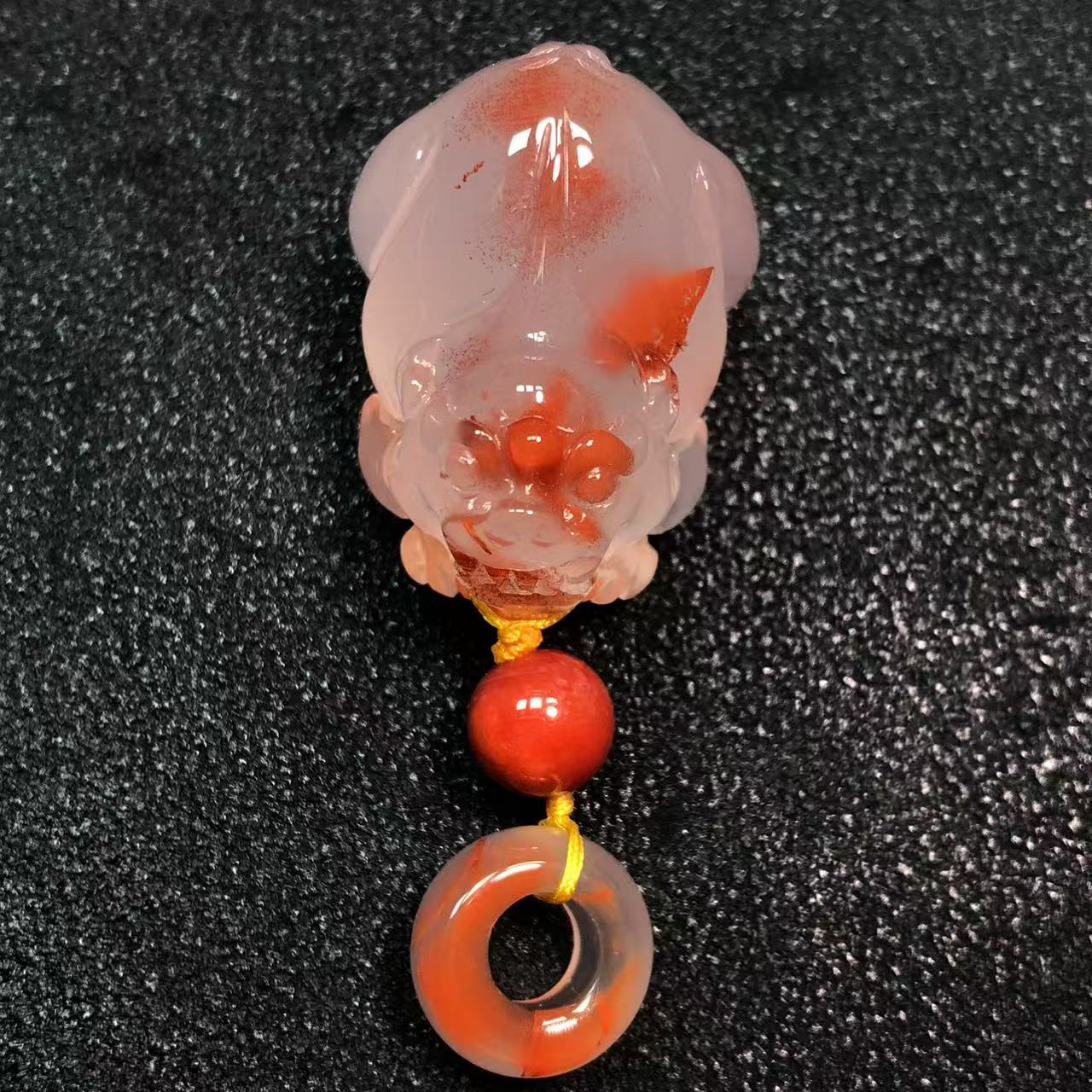 精品南红配饰貔貅侧挂提溜特色十足尺寸16.8x25x16mm，重10.2g