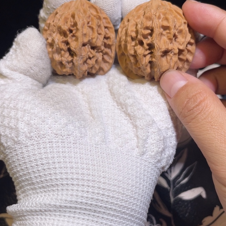 文玩核桃吊坠全品40苹果园