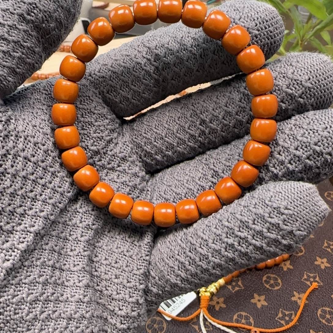 橄榄核吊坠老挝8.2mm三花面无白