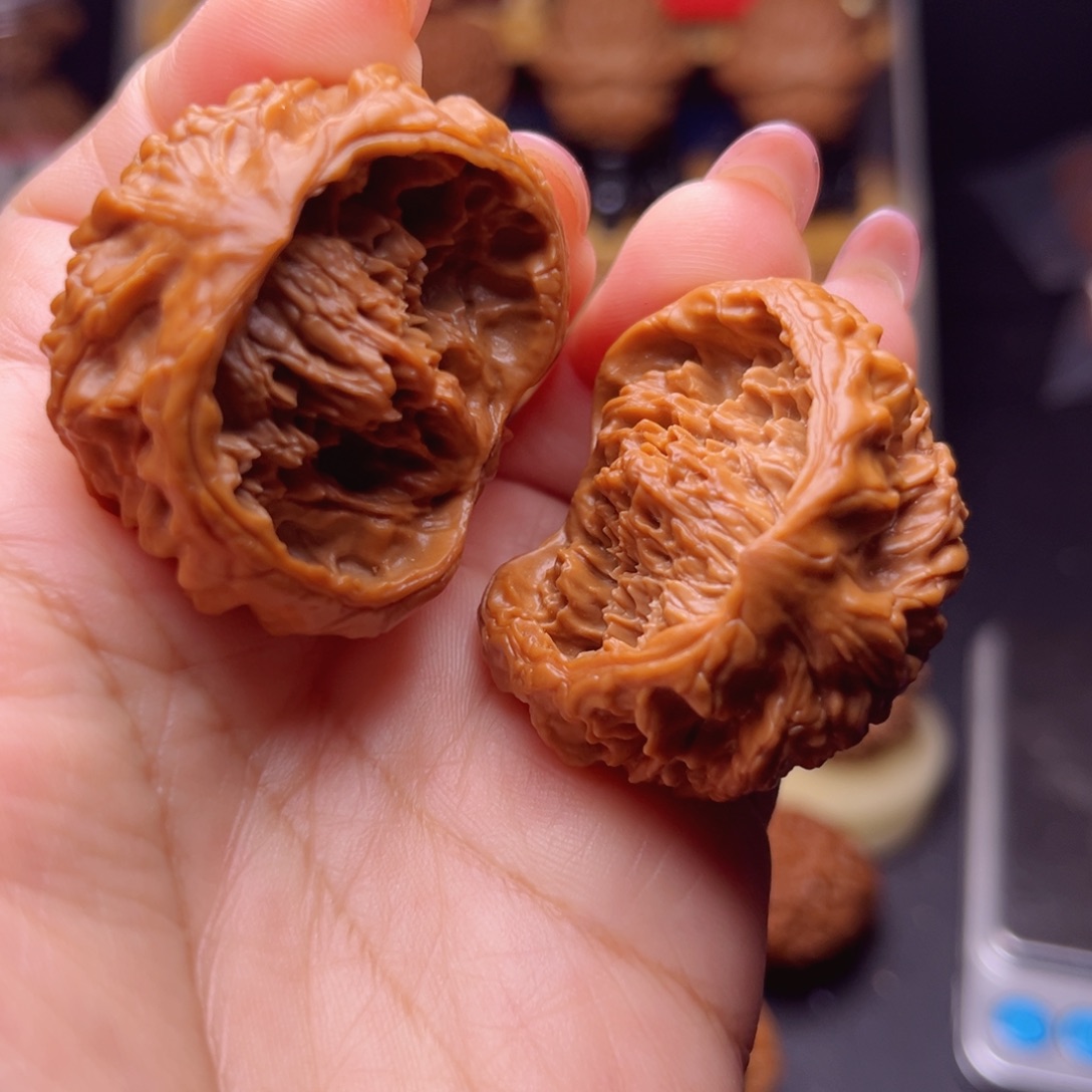 文玩核桃吊坠聚宝盆蛇头