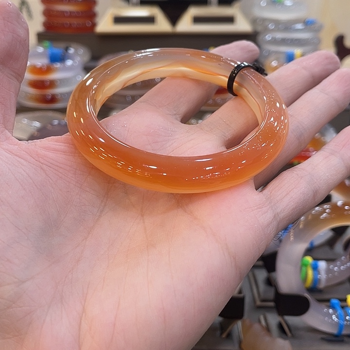 玛瑙/玉髓未镶嵌手镯1