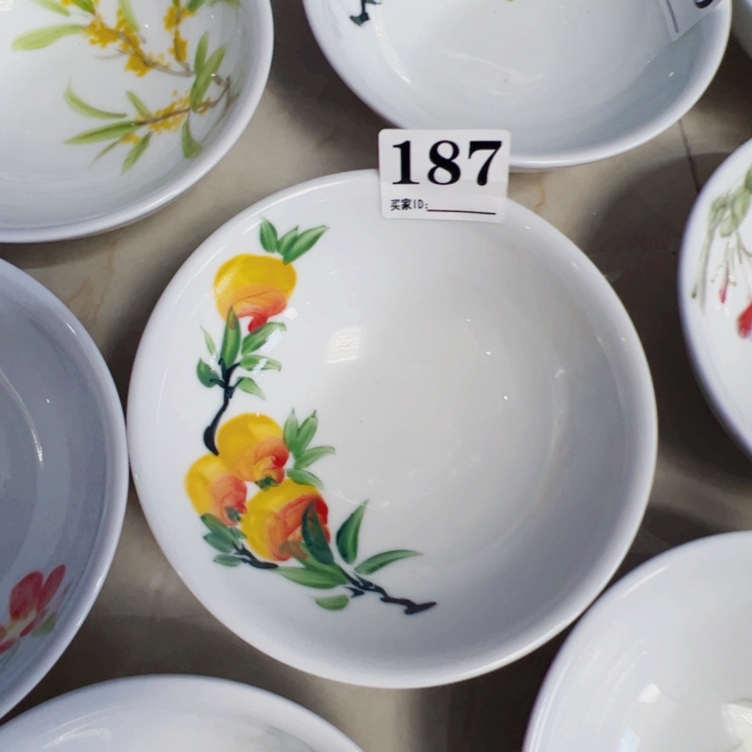 景德镇陶瓷手工手绘制作