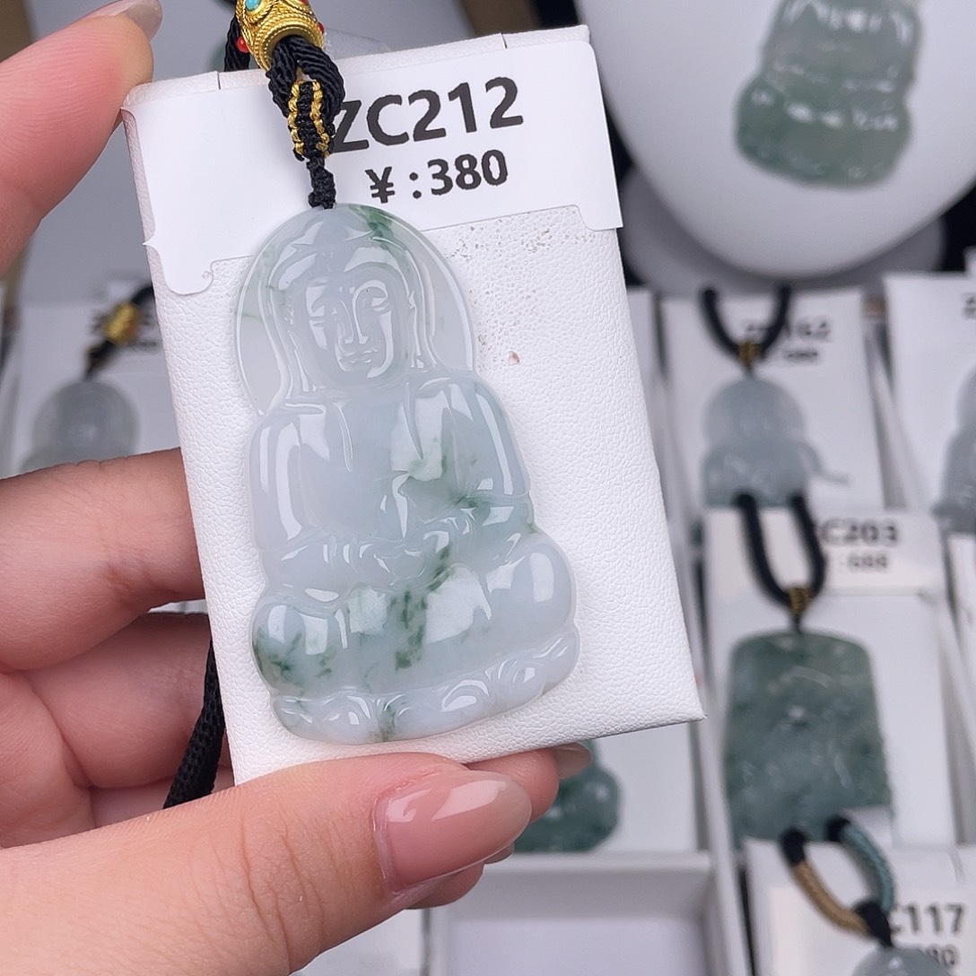 翡翠未镶嵌颈饰zc212