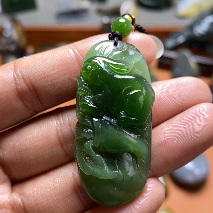 和田玉颈饰未镶嵌