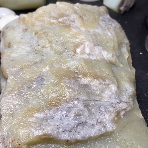 赵***赵和田玉未镶嵌摆件