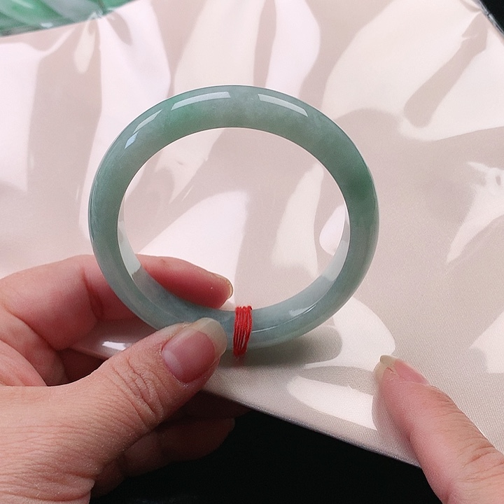 翡翠手镯未镶嵌翡翠104