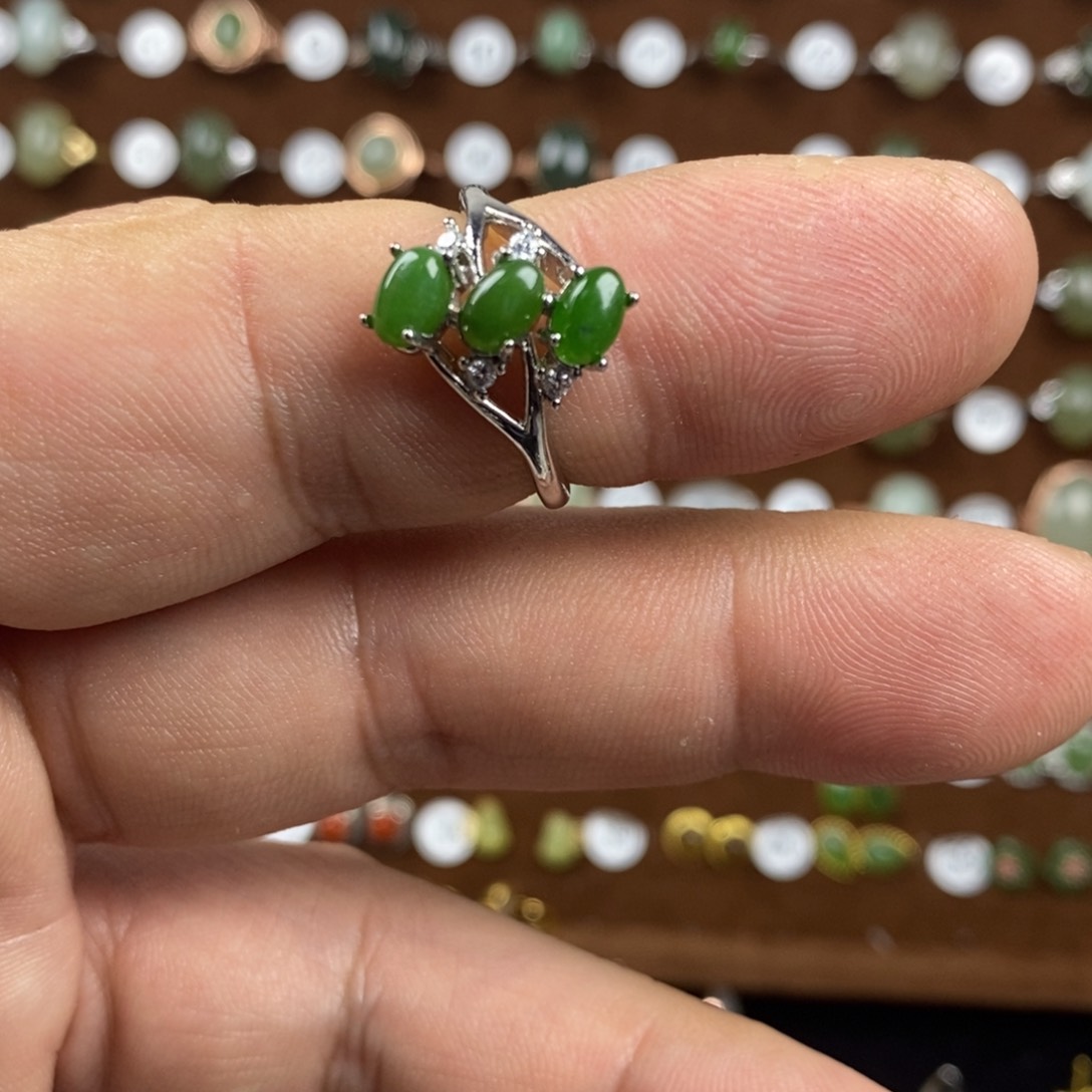 和田玉（碧玉）戒指合金