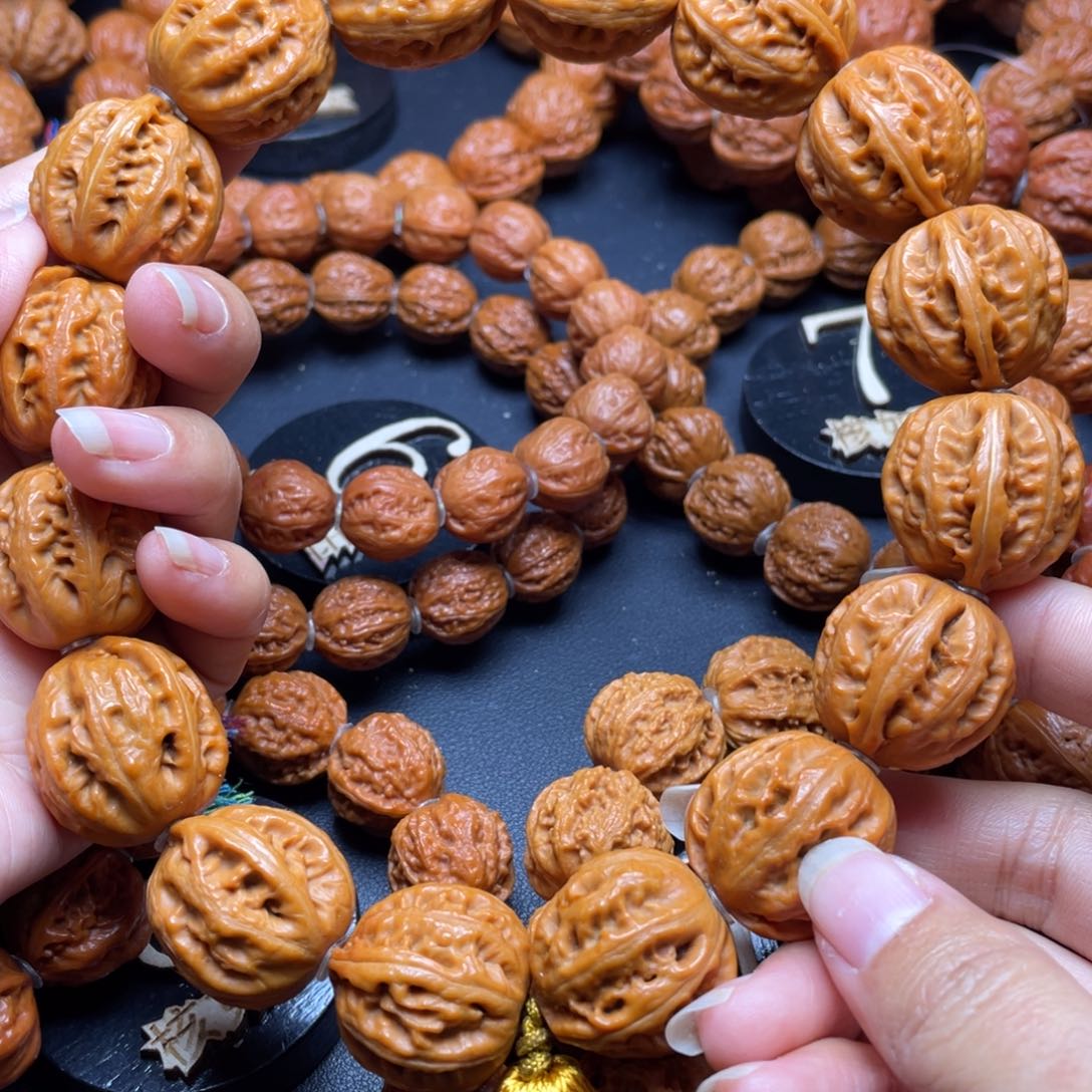 文玩核桃手串粗筋111