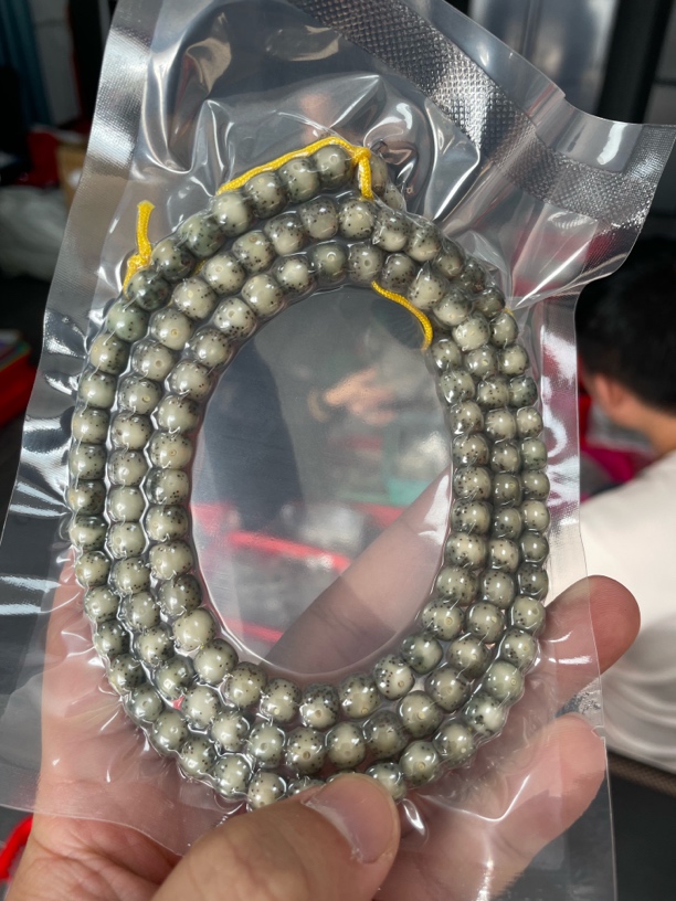 海南星月菩提绿包白石玉料108多圈8×7手串星5