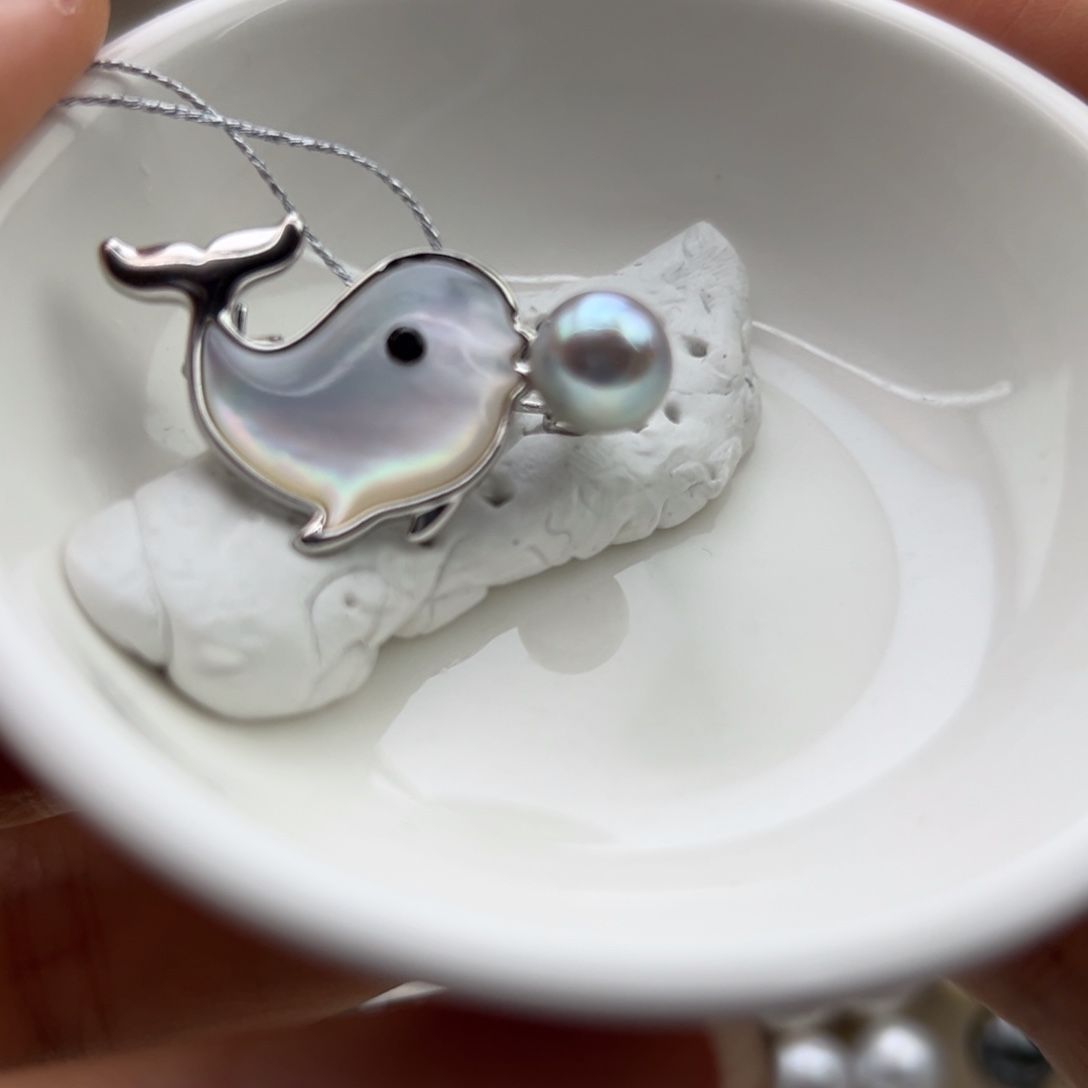 合金胸饰海水珍珠8mm真多麻近圆无暇炫彩小海豚