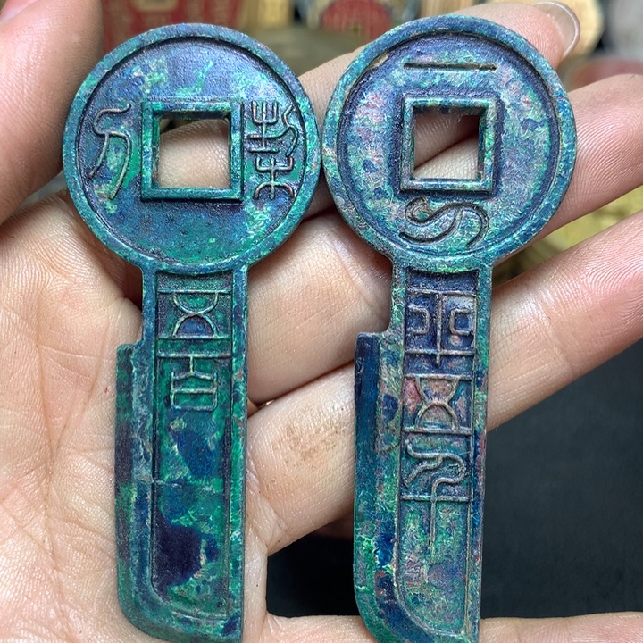 铜现代工艺品翻砂铸造两枚