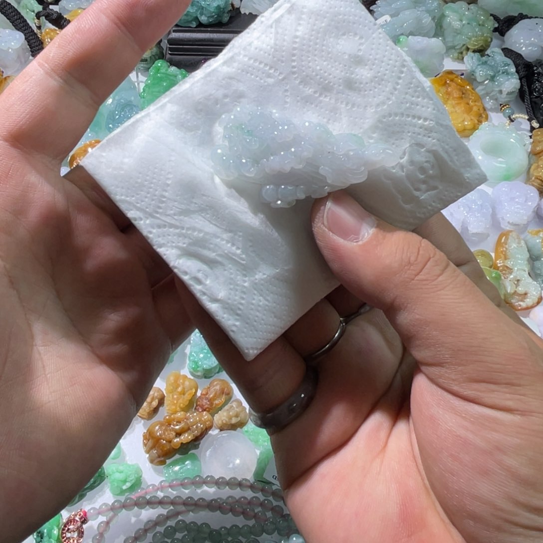 翡翠颈饰未镶嵌天然