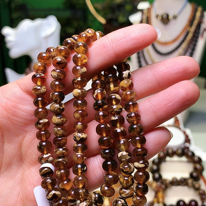 琥珀未镶嵌裸石抚顺琥珀