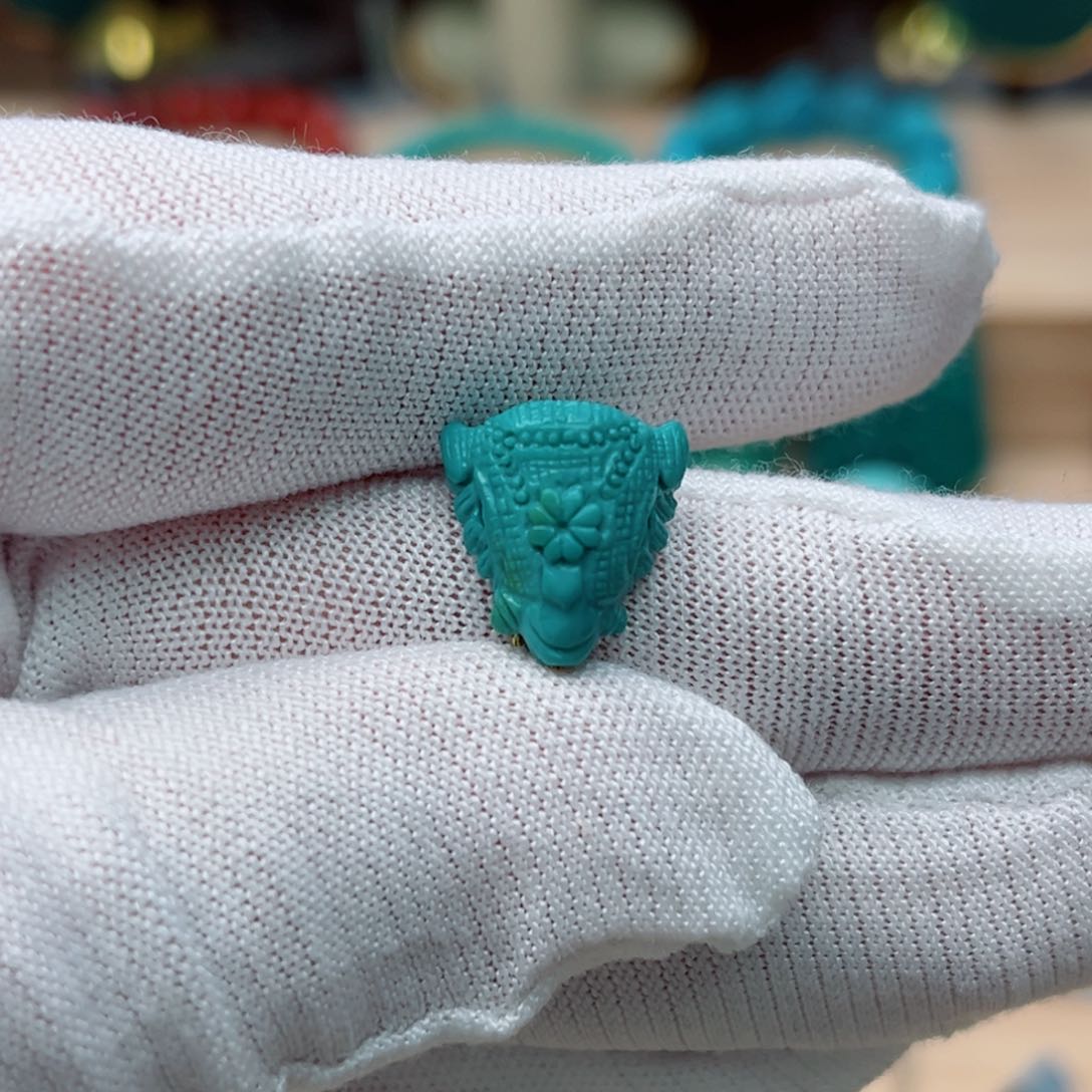 未镶嵌绿松石珠宝奇石