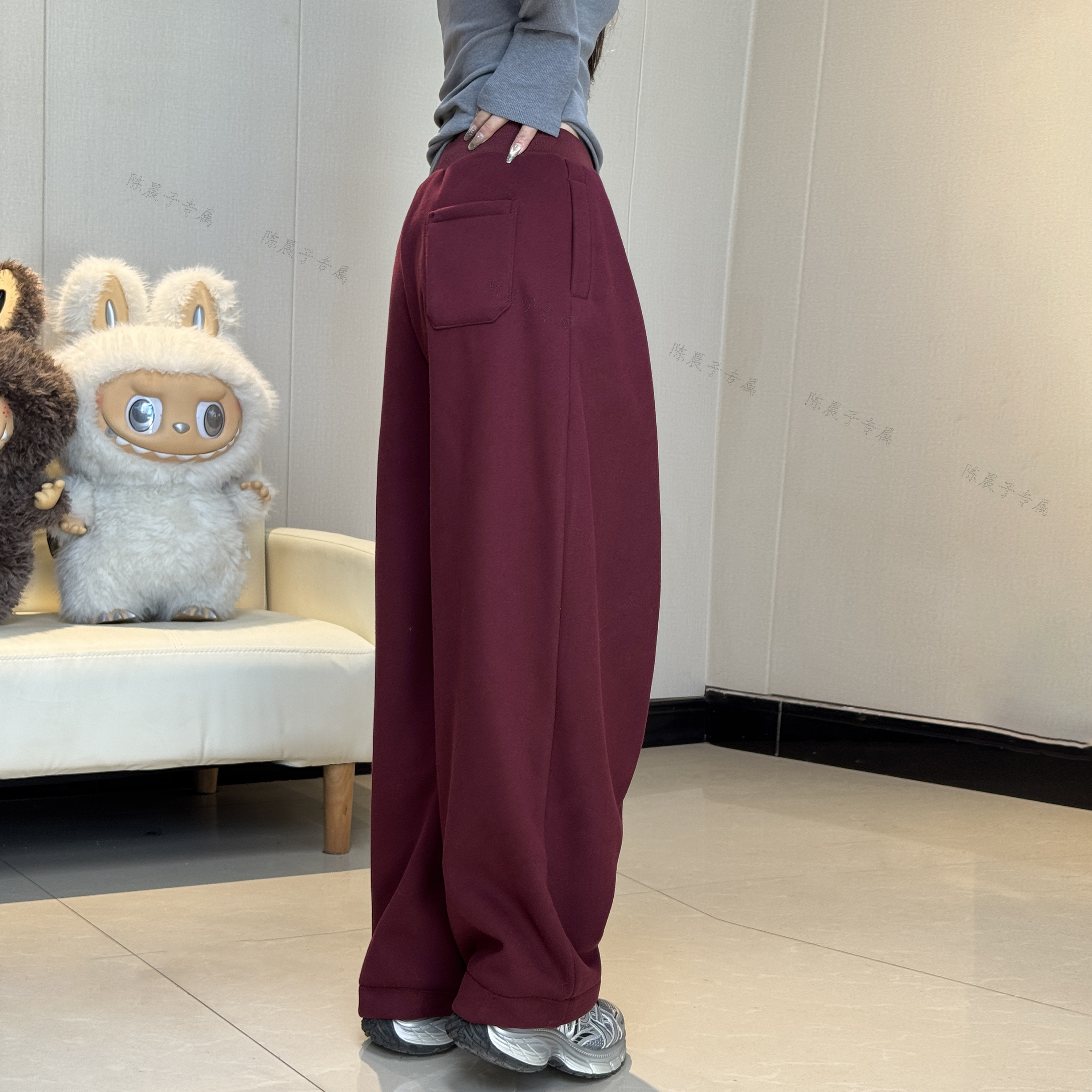 2025欧货新款加厚加绒松紧腰宽松女冬季无廓形弯刀阔腿气球裤女zy
