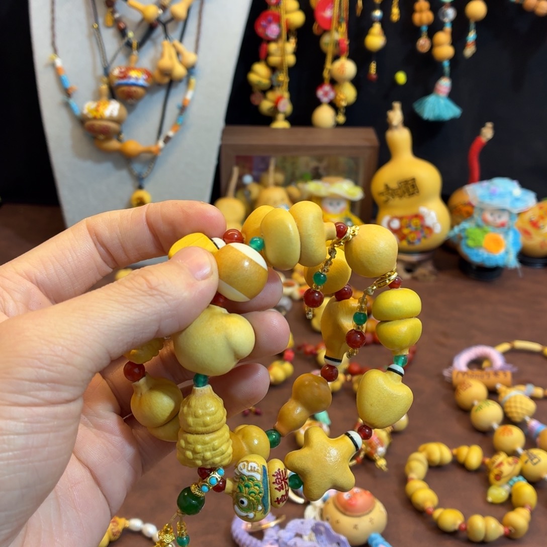 知***了大叶紫檀（黑酸枝木类）