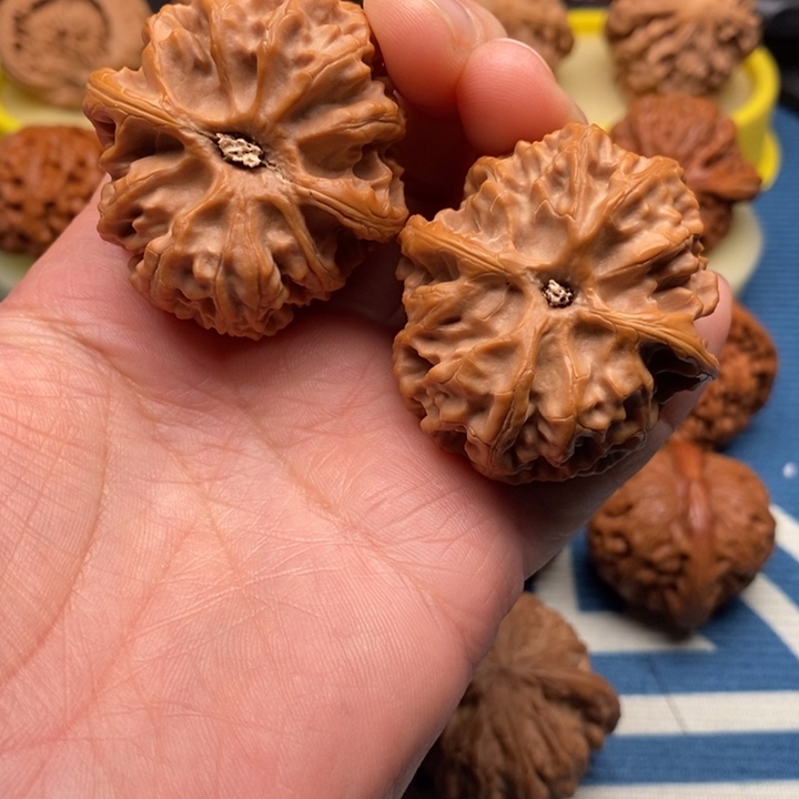 ζ***s把件文玩核桃苹果园