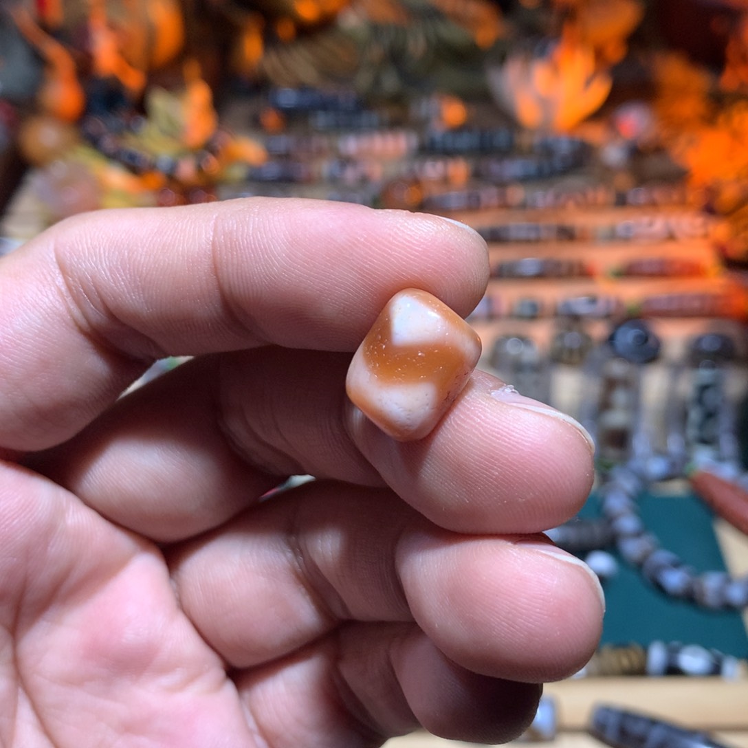 玛瑙/玉髓颈饰未镶嵌老*