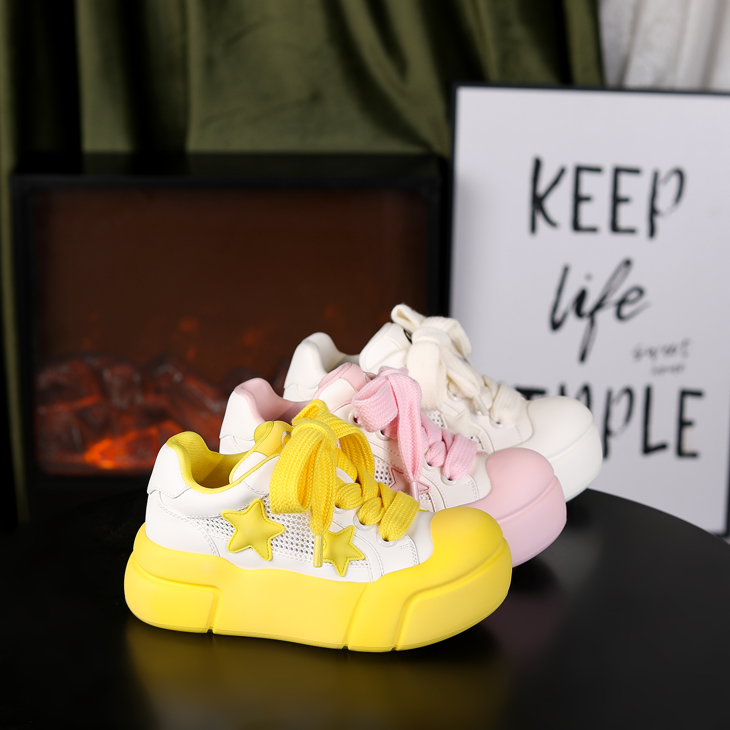 【尺码不多了】增高6cm时尚潮流百搭女士休闲鞋 38631