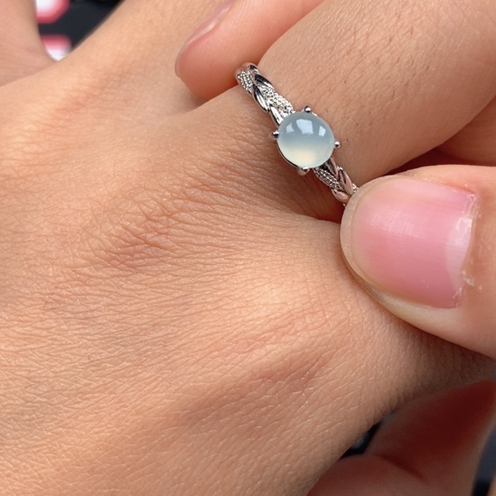 翡翠未镶嵌戒指戒指