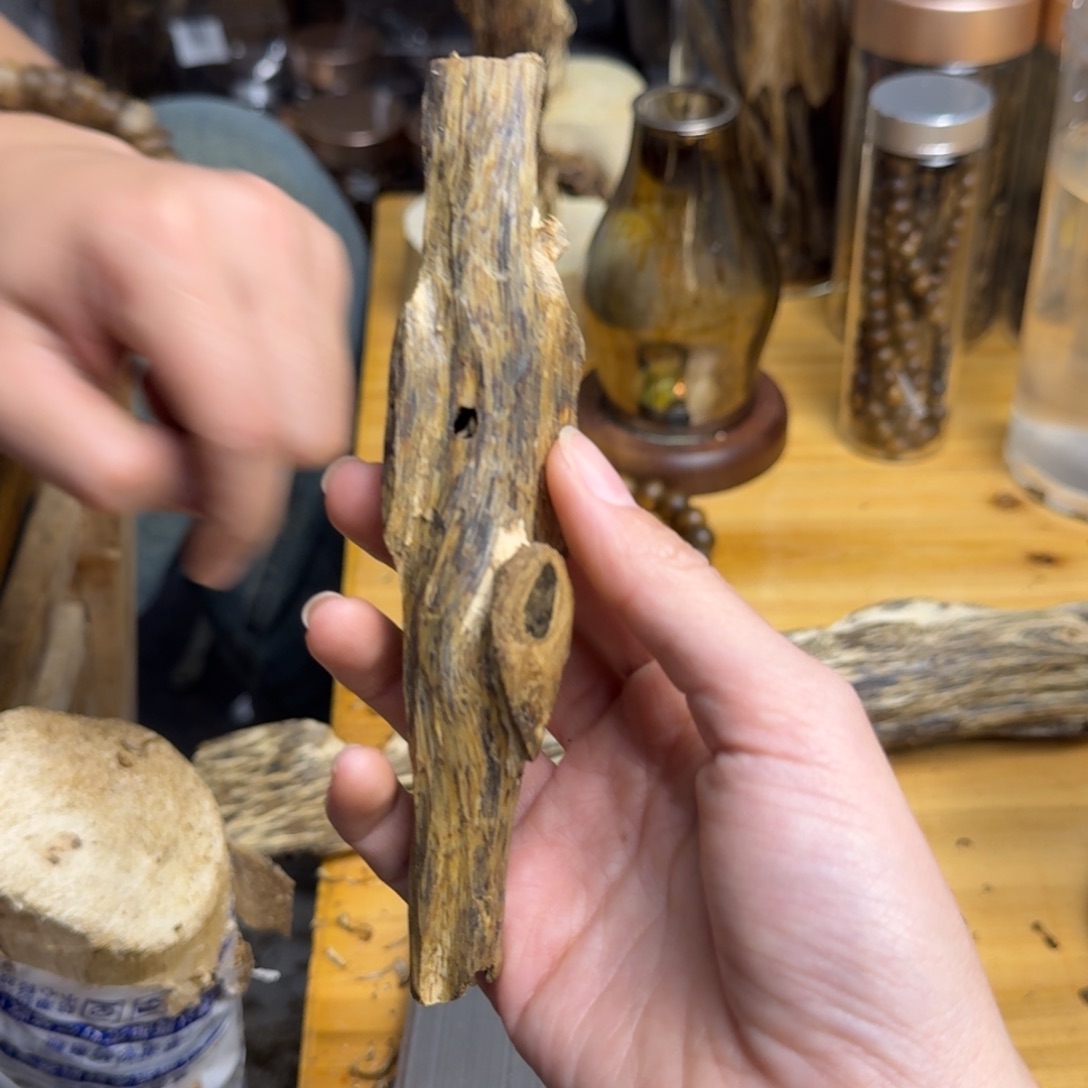 沉香沉香碎屑白棋品种块料22克