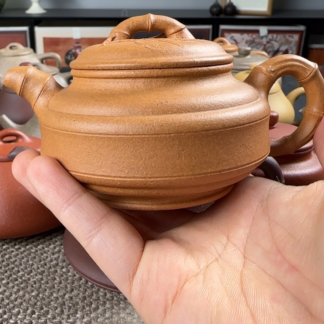 牛****紫砂茶壶微瑕竹鼓