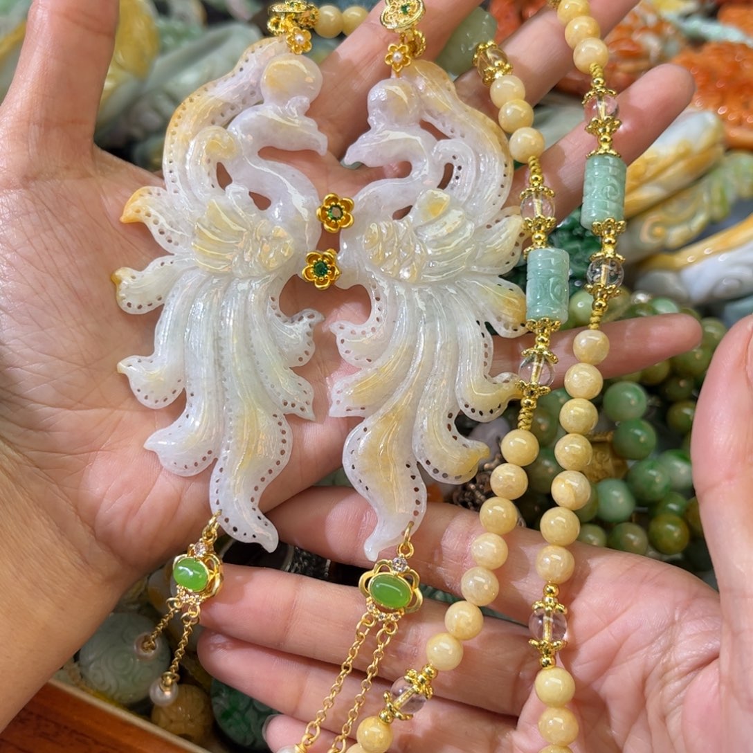 翡翠颈饰未镶嵌待编款