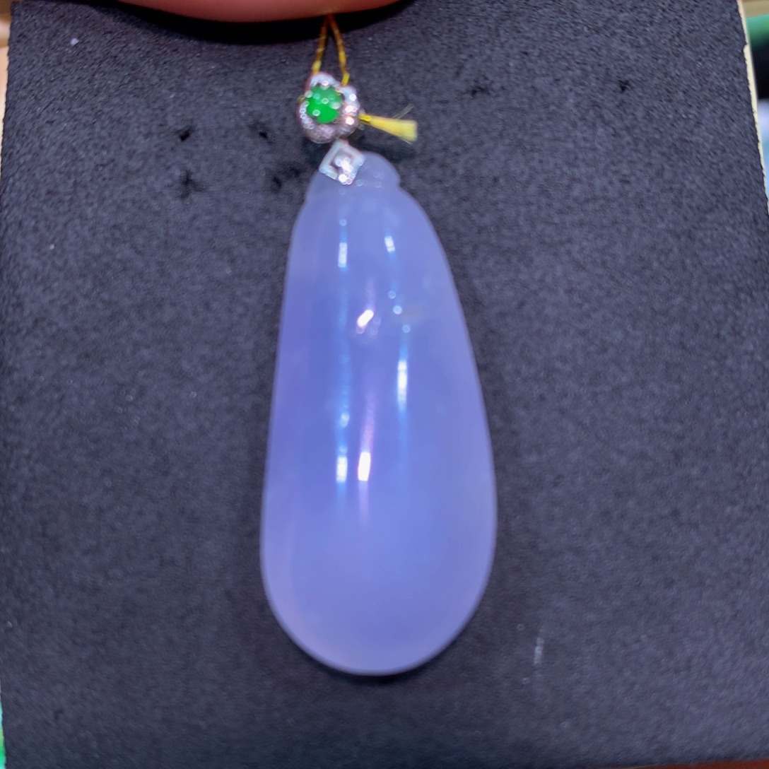 翡翠18K金镶嵌颈饰翡翠